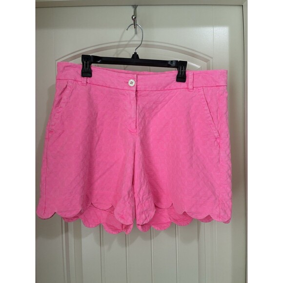 Crown  and Ivy Shelby shorts pink scallops size 14W - Picture 1 of 2